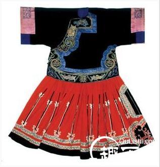 土家族服饰 土家族女子服饰有哪些特点？