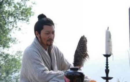 宋江惨死后，吴用为什么要在他的坟前上吊自杀？