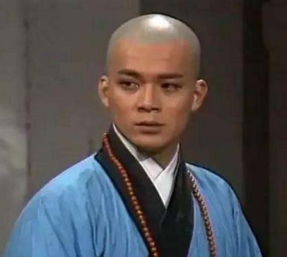 斗酒神僧的身份是什么 天龙八部中哪里有介绍