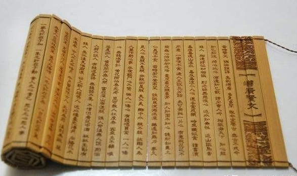 &ldquo;人为财死，鸟为食亡&rdquo;出自哪里？背后有什么典故吗？