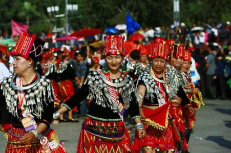 &ldquo;目瑙纵歌&rdquo;是什么意思？&ldquo;目瑙纵歌&rdquo;有个美丽的传说！