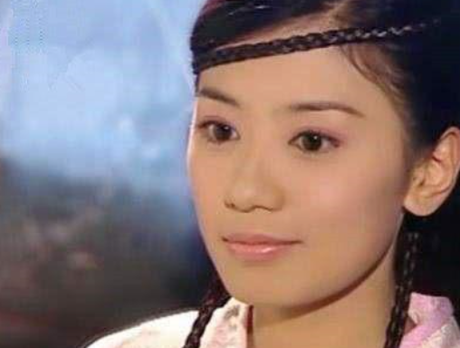 倚天屠龙记中，此人神功无敌，远胜杨过，秒杀阳顶天，是范遥的师傅！